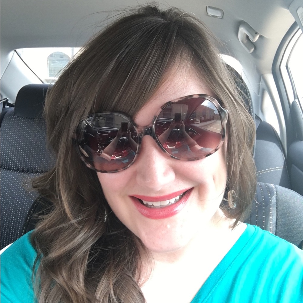 Meet your Posher, Lindsay